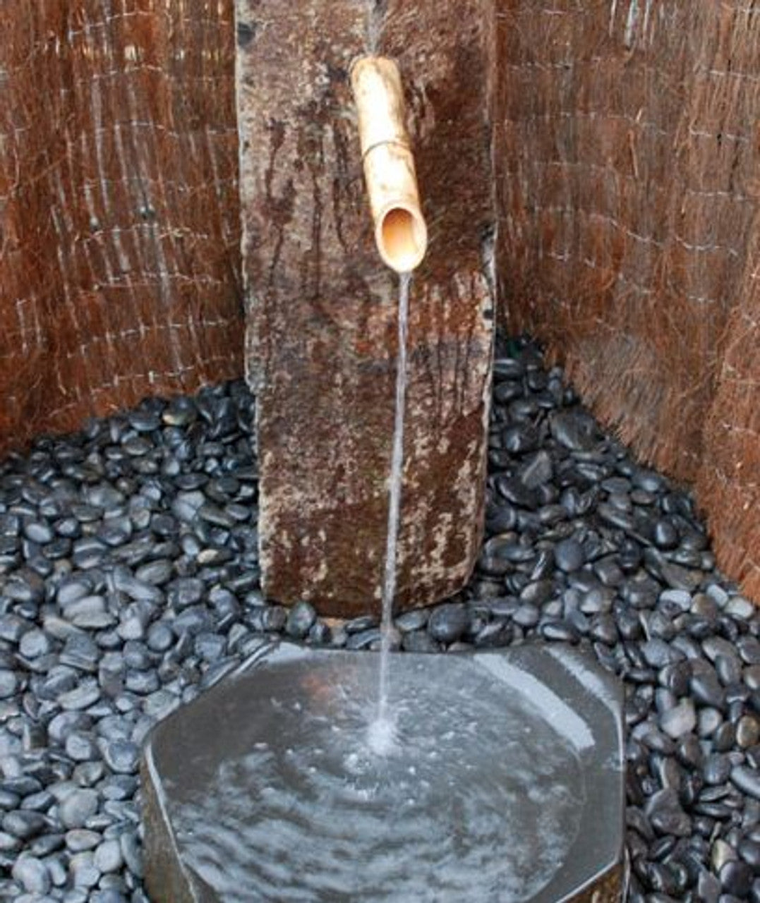 Polished Black Mexican Beach Pebbles (By the Pallet) | Quality Stone