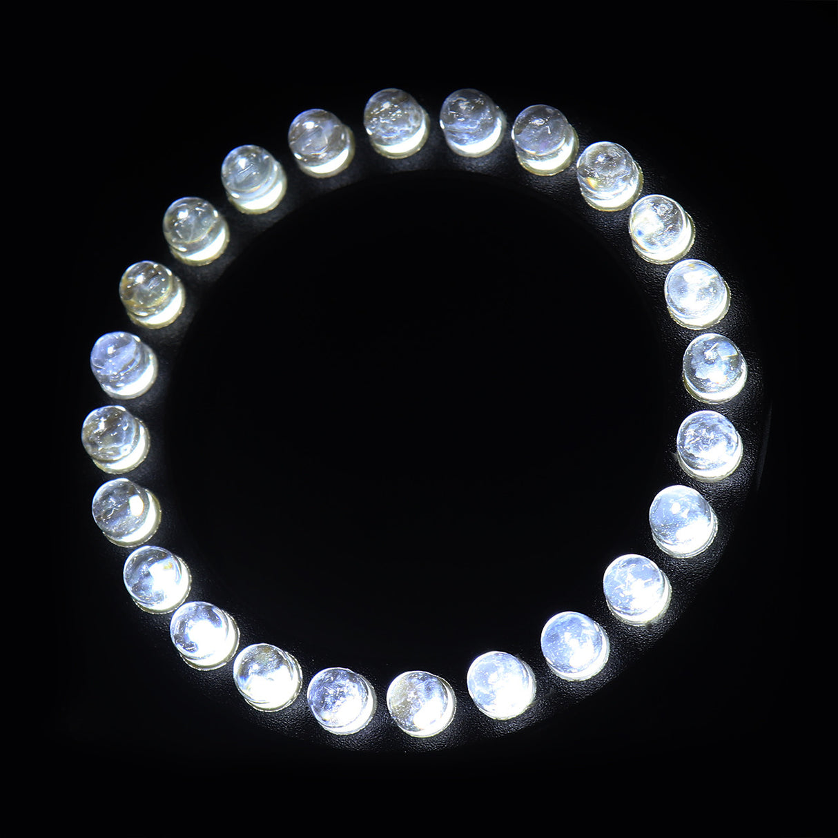 24 LED White - in action