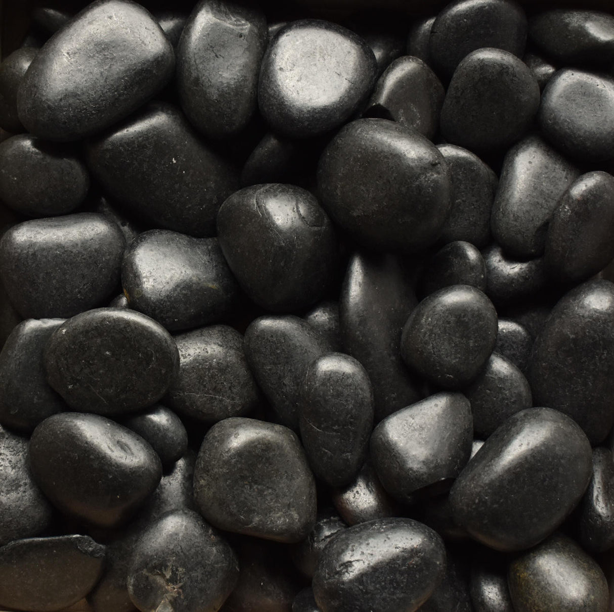 Polished Black Mexican Beach Pebbles (By the Pallet) | Quality Stone