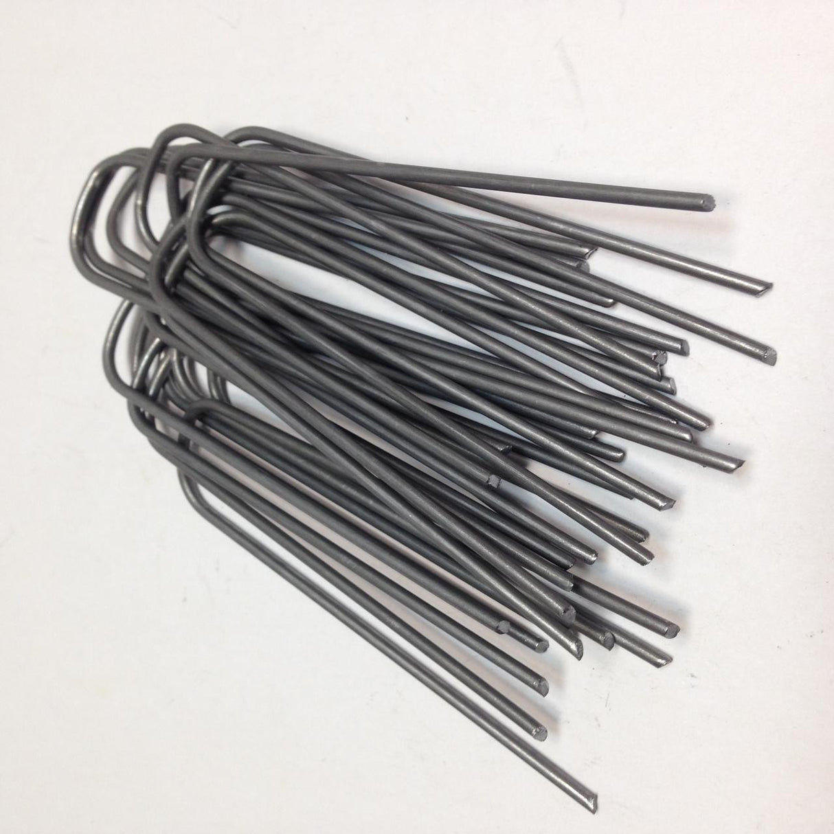 Green Vista Steel Landscape Staples - 6 Long Ground Stakes