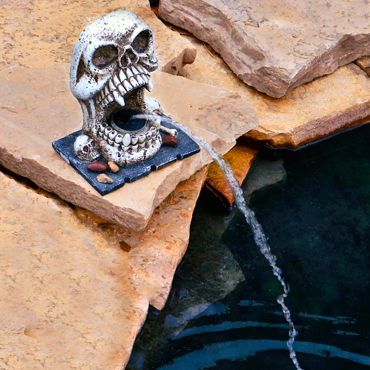 Skull Spitter in action