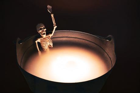 Lovers' Leap & Spooky Skeleton Sauna - Fogging Black Witch's Cauldron